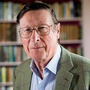 Max Hastings