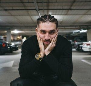 Sam V 