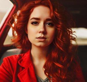 Elina G