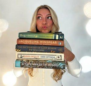 Postcards and Novels 