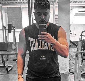 Charles Flores