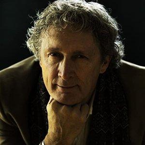 Robert D. Morais