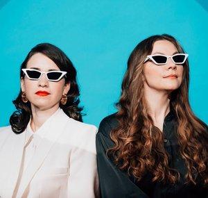 Elle & Toni