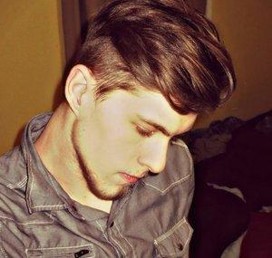 Tyler McNeil