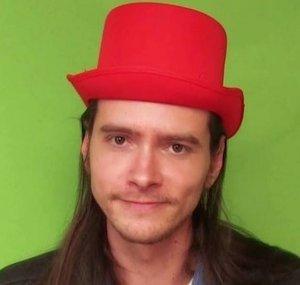 Roen Horn (Eternal Life Fan)