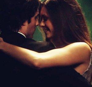 Delena Official