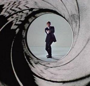 Bond Fan est 2002