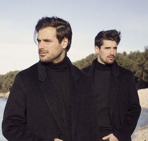 2CELLOS