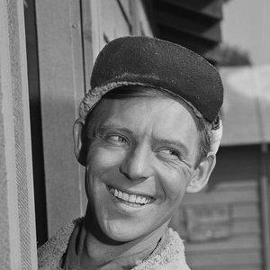 Larry Hovis
