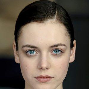 Valerie Stoll