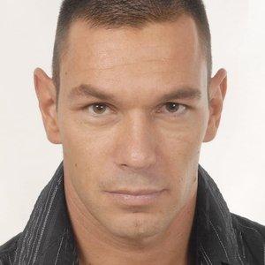 Yan Dron