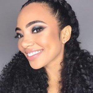 Amanda Du-Pont