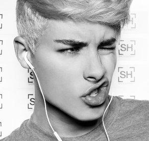 Sean Higgins (shotography)