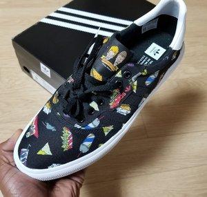 shoesupsleevesdown