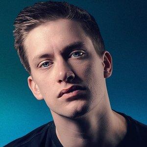 Daniel Sloss