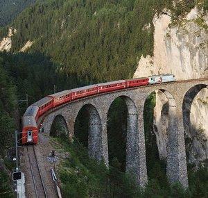 DiscoverByRail