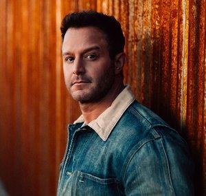 Easton Corbin