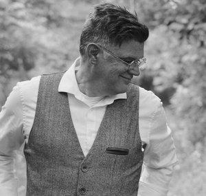 Jason Silver Sings Scripture