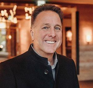 Dennis Collins