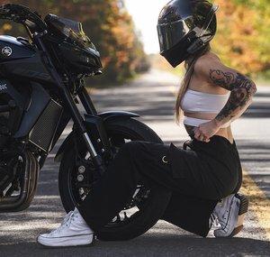 MAGGIE LEDUC 🖤