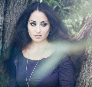 Alya León