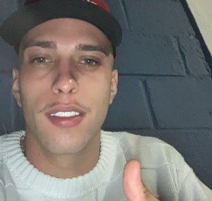 Erik Oliveira 