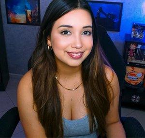 Tatá Batista - Gameplays