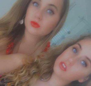 Casually Twins
