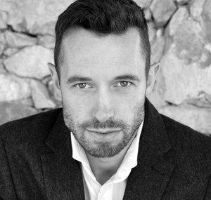 Nathan J Murphy