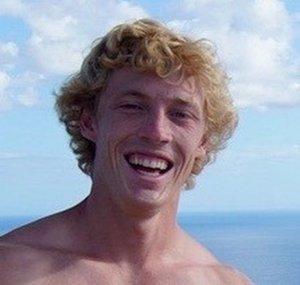 Ryan Shirley Español