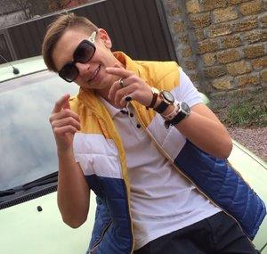 Yung Lev