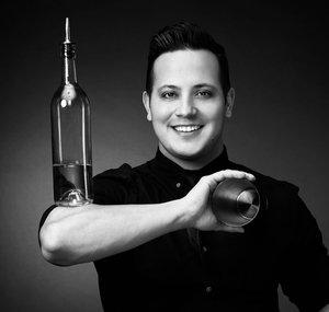 RAUL BARTENDER ENGLISH