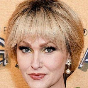 Jenn Lyon