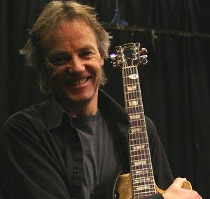 Snowy White Official