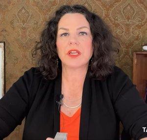 Deep Tarot: Janine