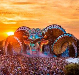 Hard Dance