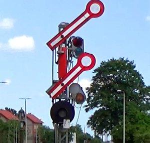 Linia Kolejowa 207 i inne