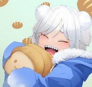 Snow the Polar Bear Chic