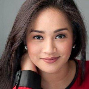 Joanna Ampil