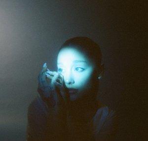 ArianaGrandeVevo