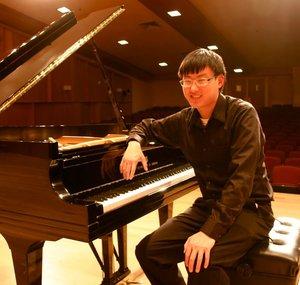 Erik C 'Piano Man'