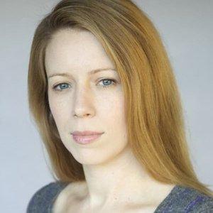 Anna Graves
