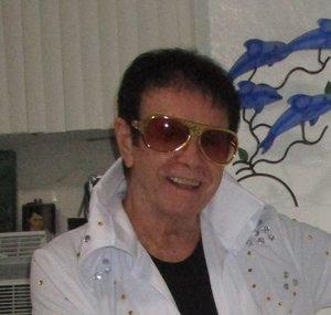  Elvis Eric