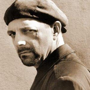 Gene Wolande