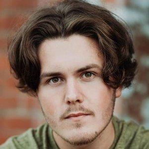 Gavin Lee Lewis