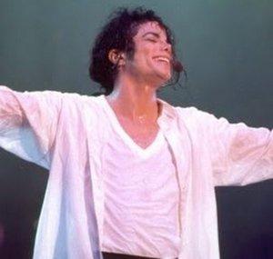 JacksonSistersLoveMJ