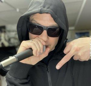 YO MINUS