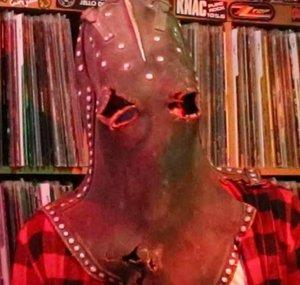 CHROMIUM DIOXIDE RADIO