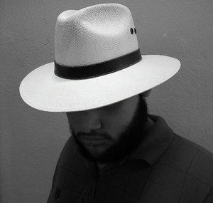 設計師Lawrence TorrezDzN