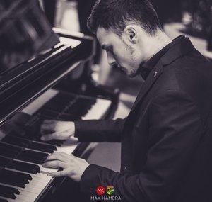 Halil Furkan Bektas (FurkanMusic)